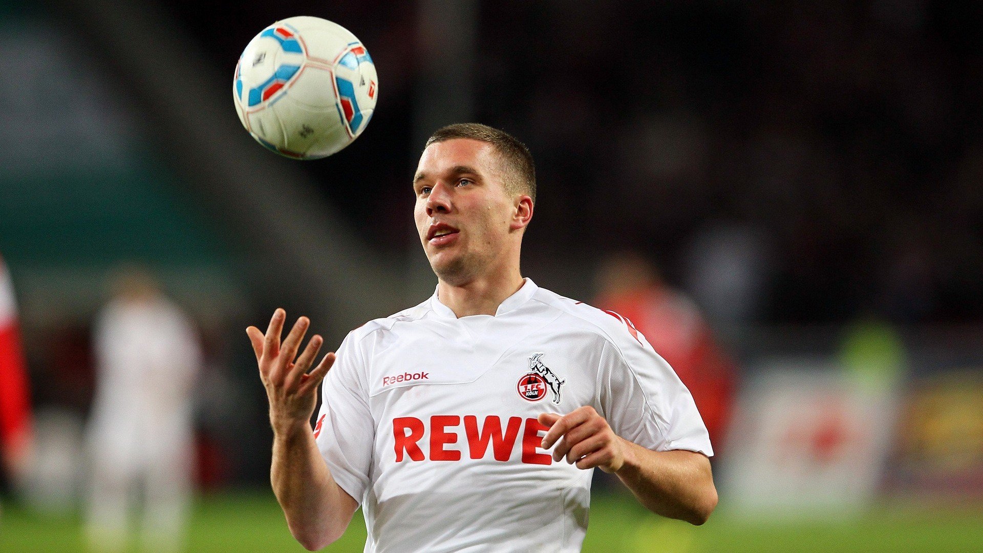 曼联高层召开发布会回应质疑，曼联最新大名单