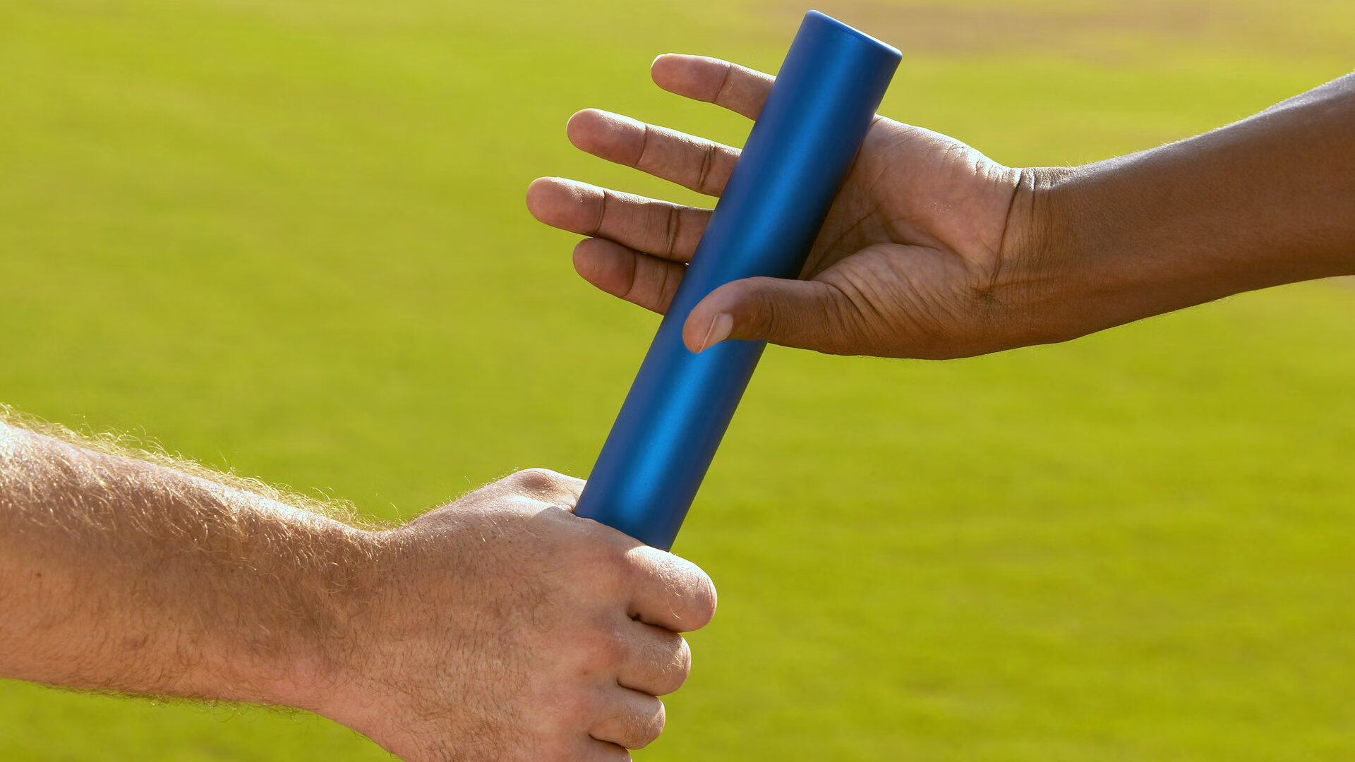 未来足球：技术驱动赛事玩法多元化，未来的足球可能长什么样