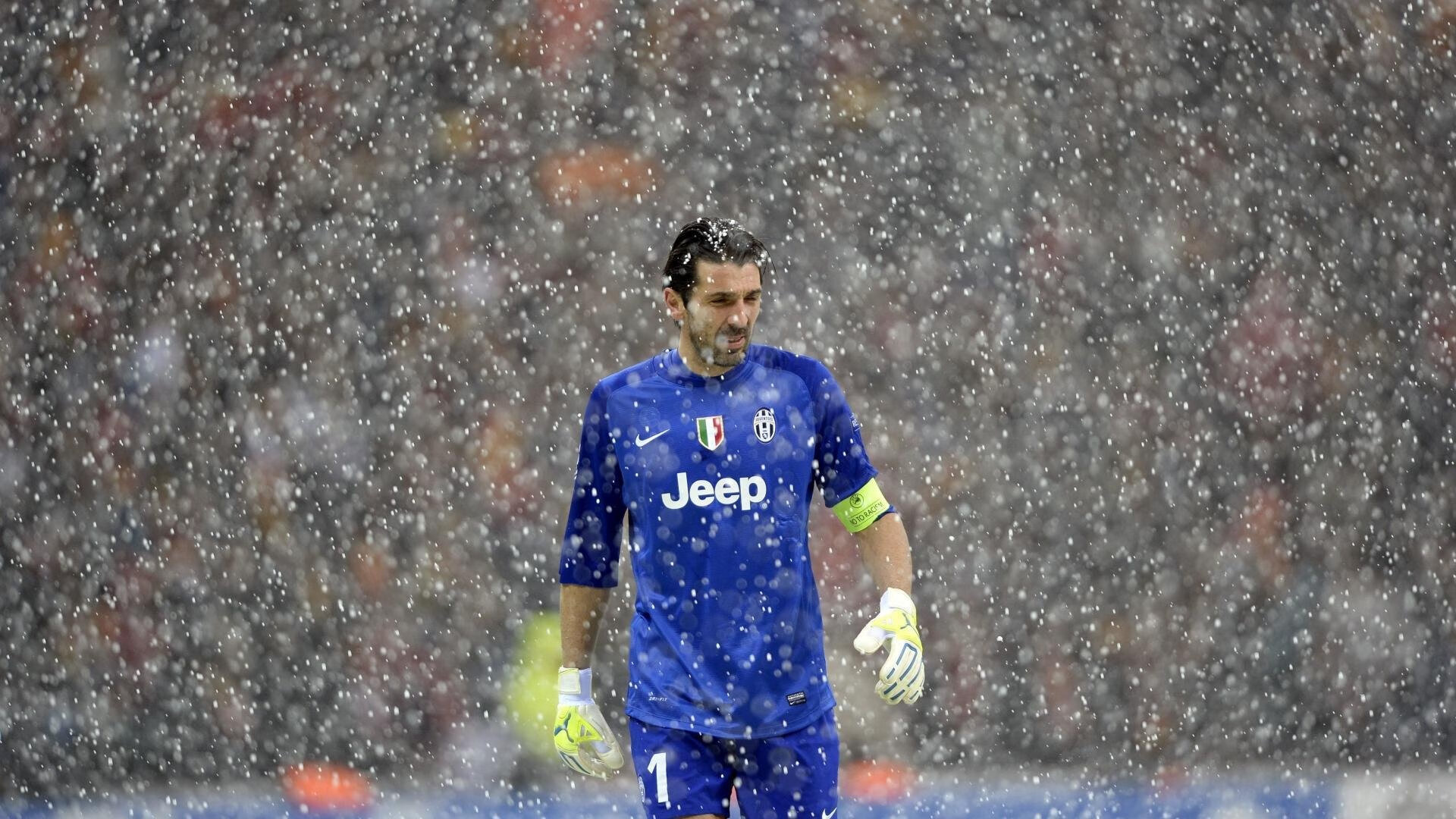 林丹出席体育嘉年华现场气氛热烈，林丹集锦